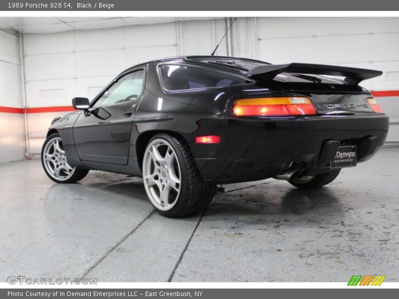 Black / Beige 1989 Porsche 928 S4