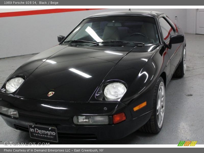 Black / Beige 1989 Porsche 928 S4