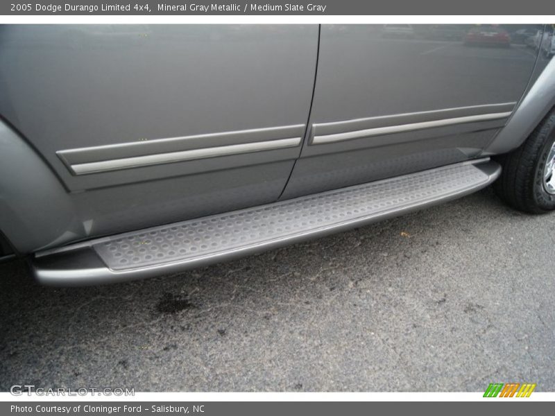 Mineral Gray Metallic / Medium Slate Gray 2005 Dodge Durango Limited 4x4