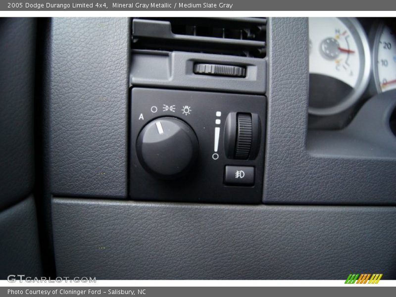 Mineral Gray Metallic / Medium Slate Gray 2005 Dodge Durango Limited 4x4