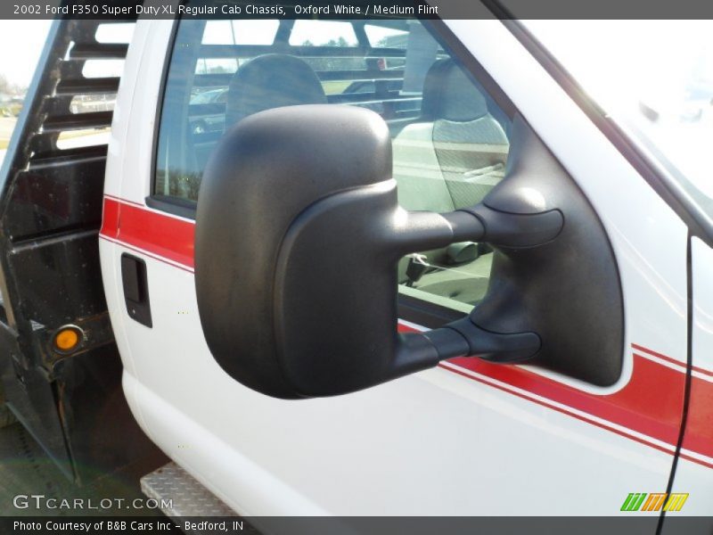 Oxford White / Medium Flint 2002 Ford F350 Super Duty XL Regular Cab Chassis