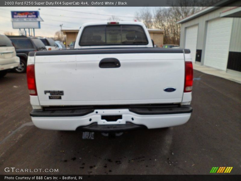Oxford White / Black 2003 Ford F250 Super Duty FX4 SuperCab 4x4