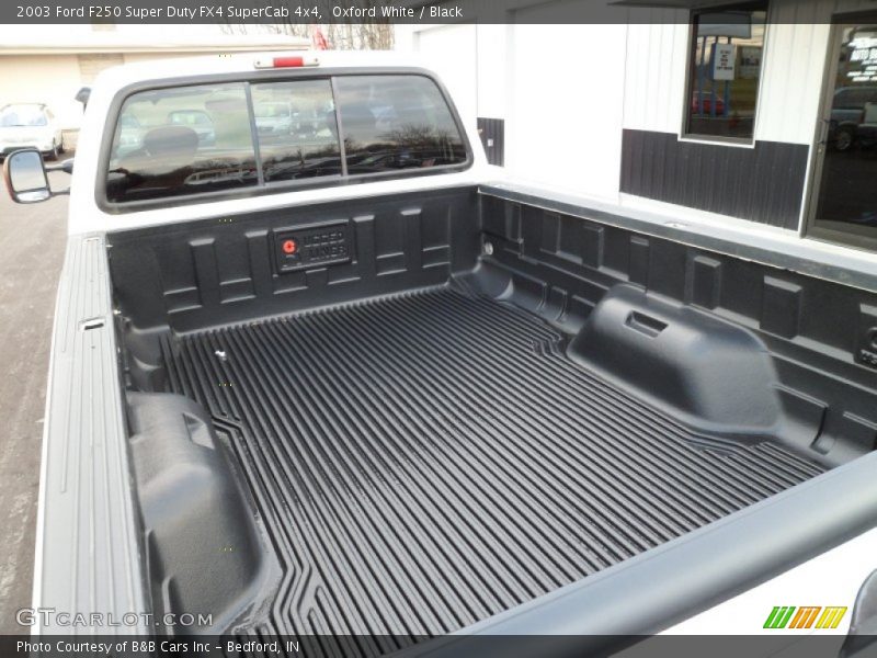 Oxford White / Black 2003 Ford F250 Super Duty FX4 SuperCab 4x4