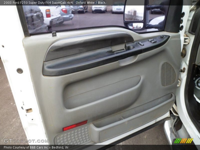 Oxford White / Black 2003 Ford F250 Super Duty FX4 SuperCab 4x4