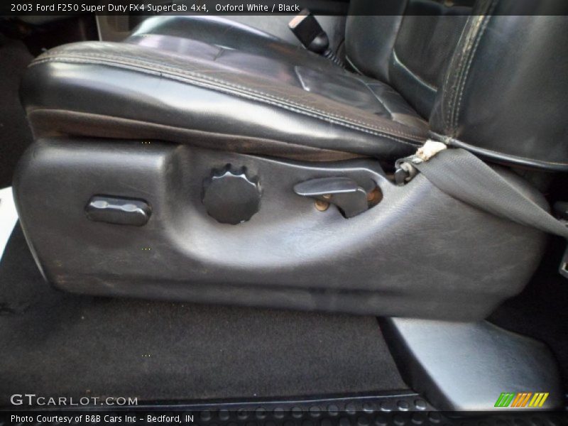 Oxford White / Black 2003 Ford F250 Super Duty FX4 SuperCab 4x4