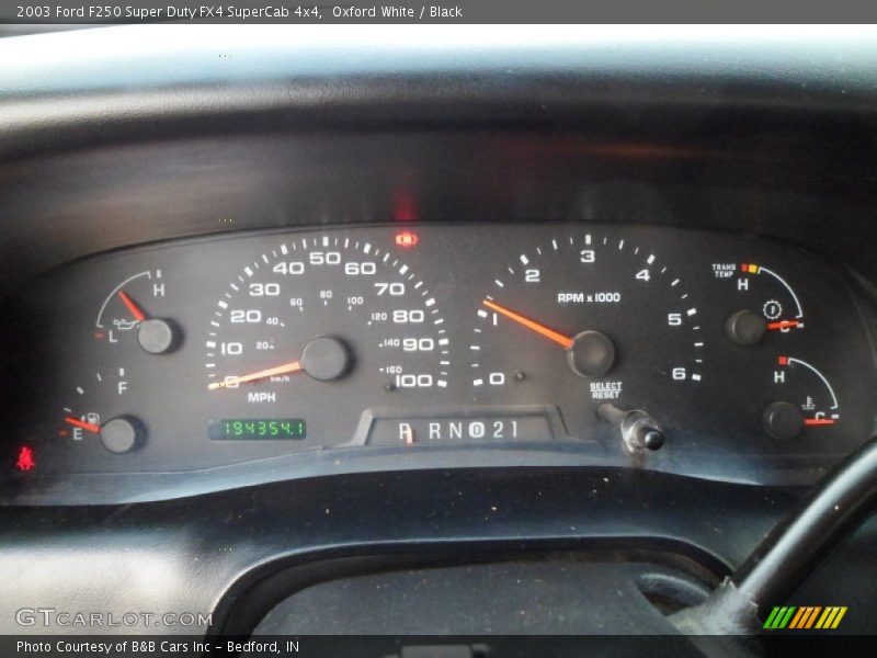 Oxford White / Black 2003 Ford F250 Super Duty FX4 SuperCab 4x4