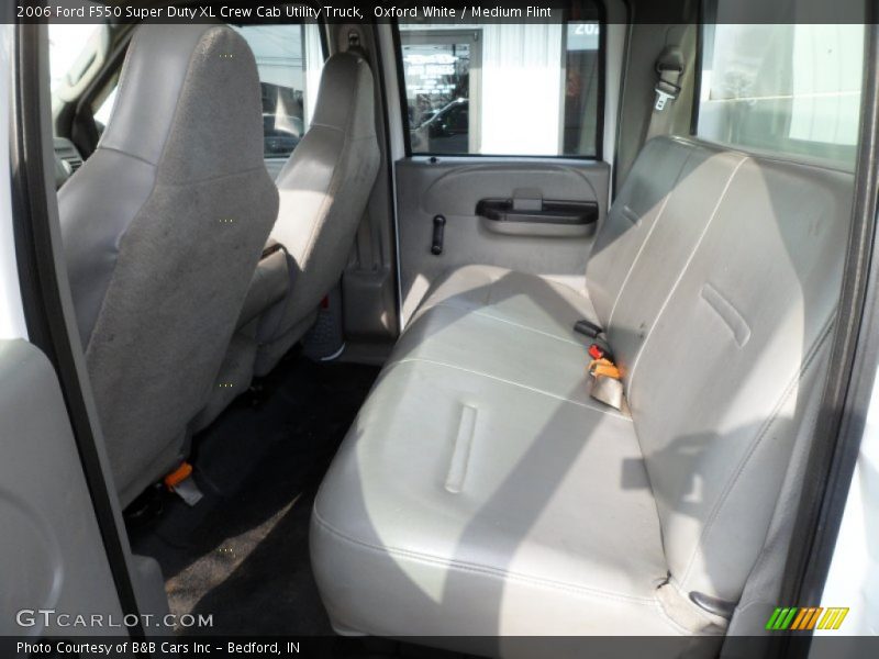 Oxford White / Medium Flint 2006 Ford F550 Super Duty XL Crew Cab Utility Truck