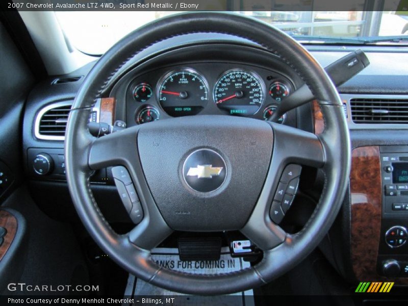  2007 Avalanche LTZ 4WD Steering Wheel