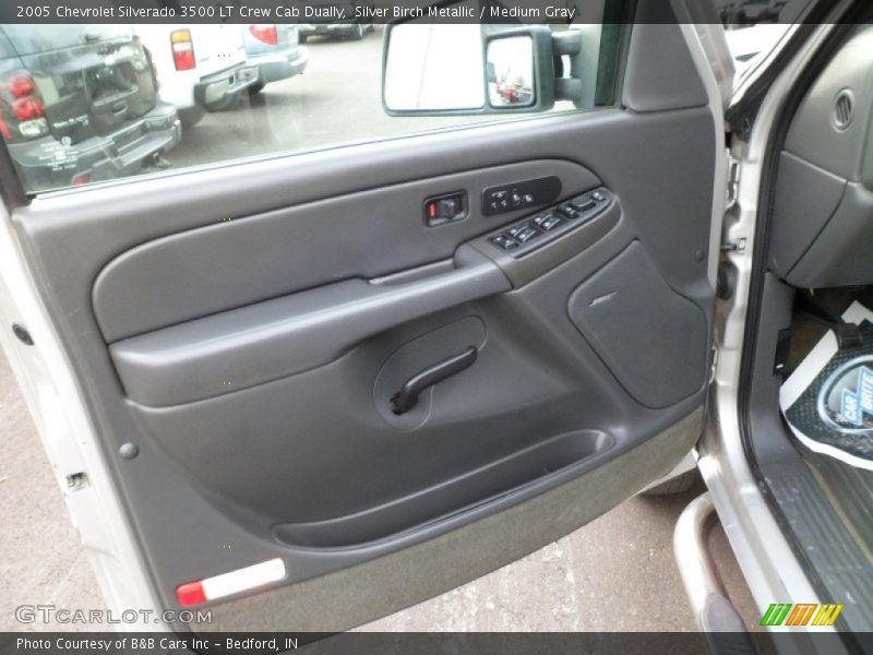 Silver Birch Metallic / Medium Gray 2005 Chevrolet Silverado 3500 LT Crew Cab Dually