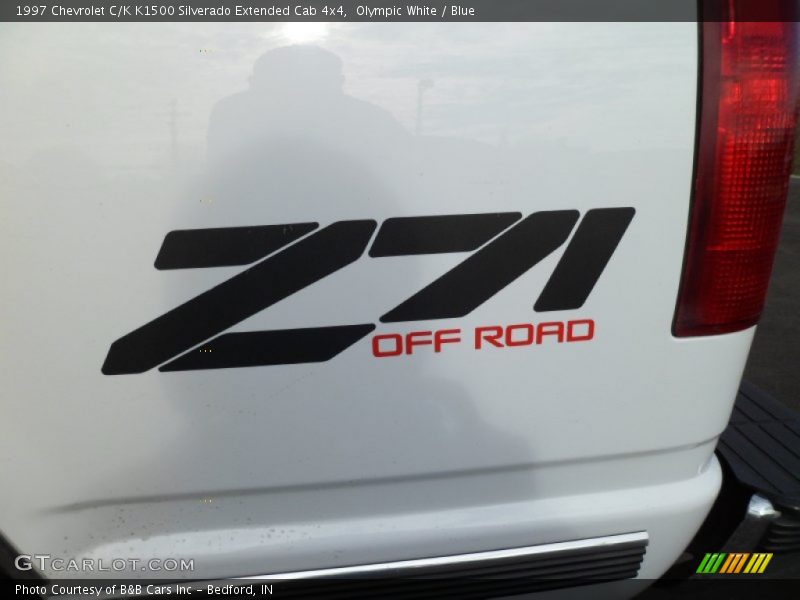 Olympic White / Blue 1997 Chevrolet C/K K1500 Silverado Extended Cab 4x4