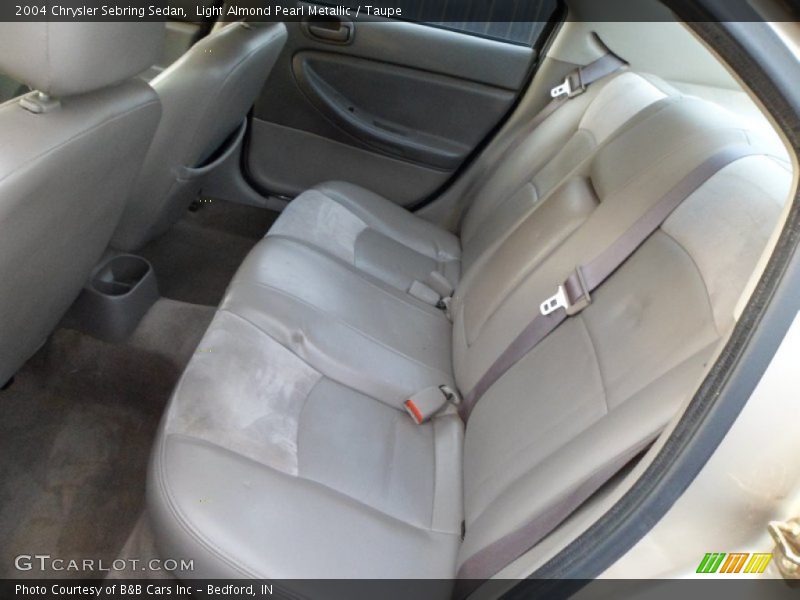Light Almond Pearl Metallic / Taupe 2004 Chrysler Sebring Sedan