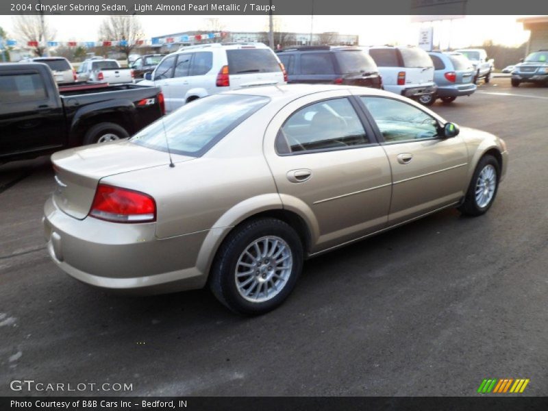 Light Almond Pearl Metallic / Taupe 2004 Chrysler Sebring Sedan