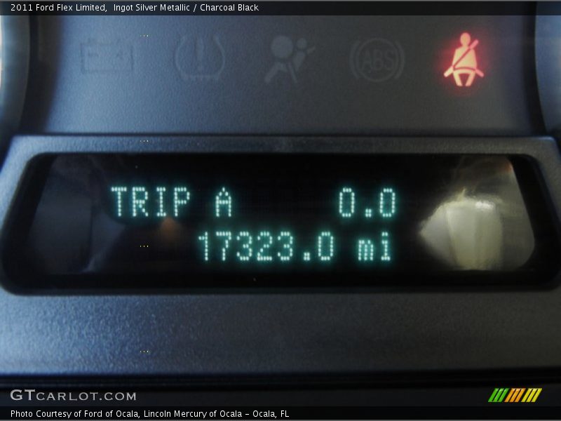 Ingot Silver Metallic / Charcoal Black 2011 Ford Flex Limited