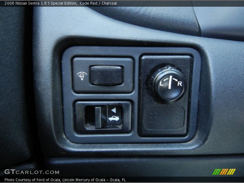 Code Red / Charcoal 2006 Nissan Sentra 1.8 S Special Edition