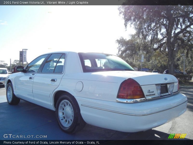 Vibrant White / Light Graphite 2001 Ford Crown Victoria LX