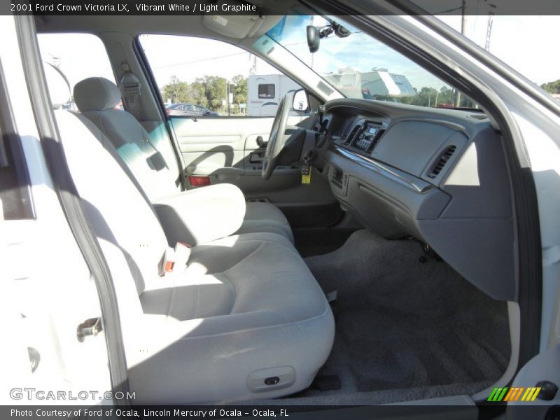 Vibrant White / Light Graphite 2001 Ford Crown Victoria LX