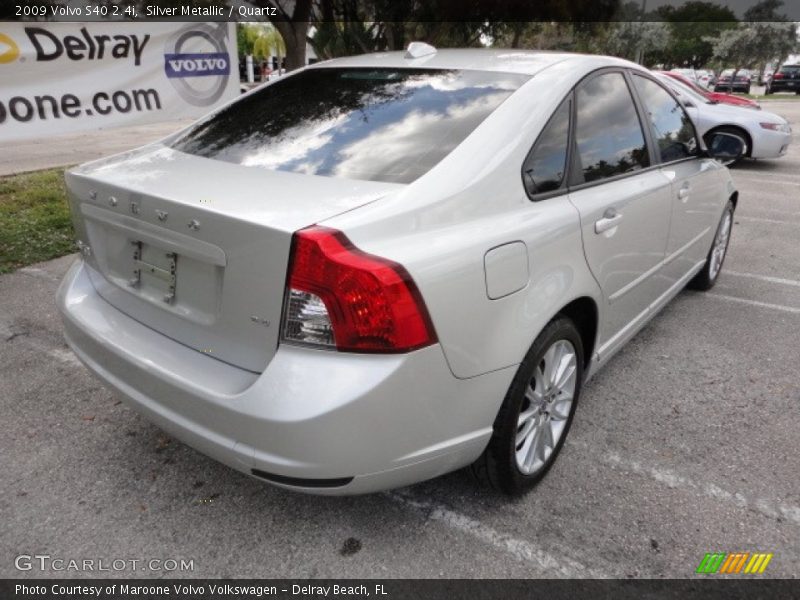 Silver Metallic / Quartz 2009 Volvo S40 2.4i