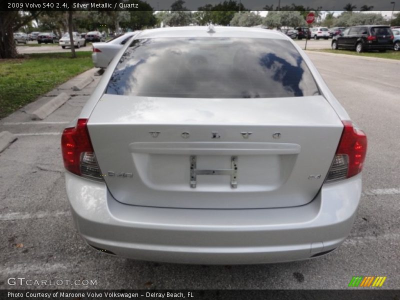 Silver Metallic / Quartz 2009 Volvo S40 2.4i