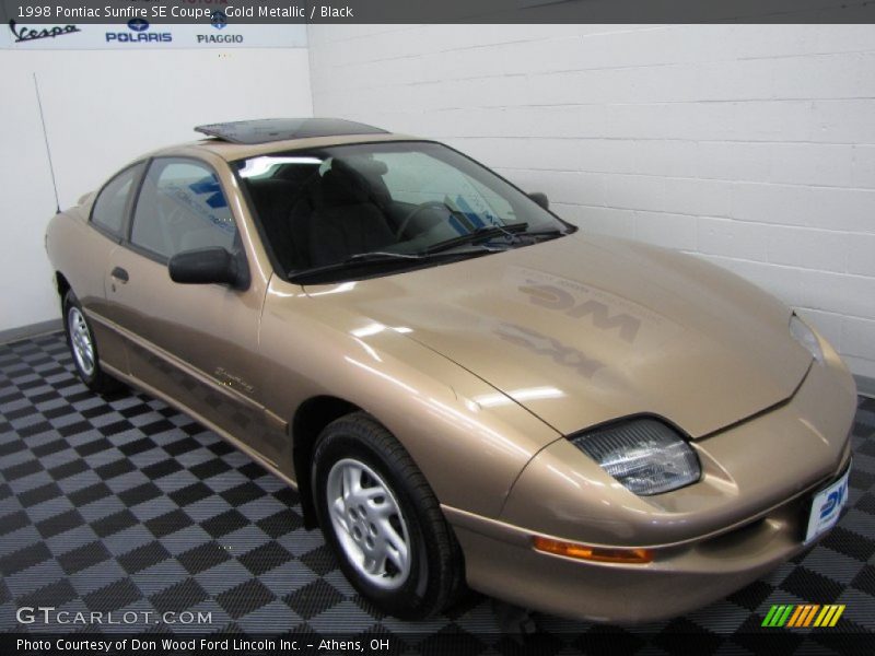 Gold Metallic / Black 1998 Pontiac Sunfire SE Coupe