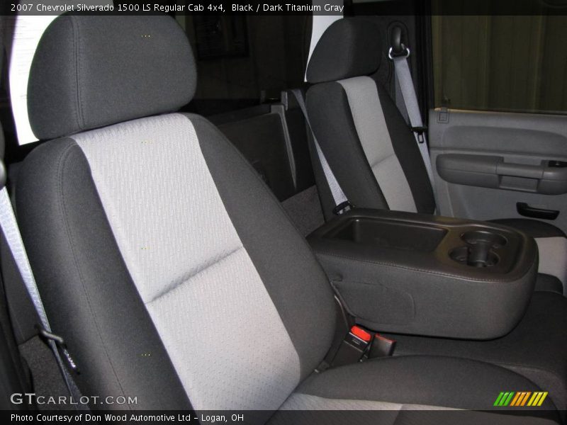 Black / Dark Titanium Gray 2007 Chevrolet Silverado 1500 LS Regular Cab 4x4
