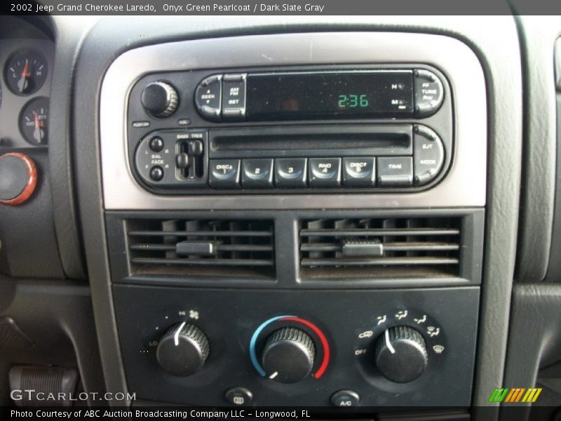 Onyx Green Pearlcoat / Dark Slate Gray 2002 Jeep Grand Cherokee Laredo