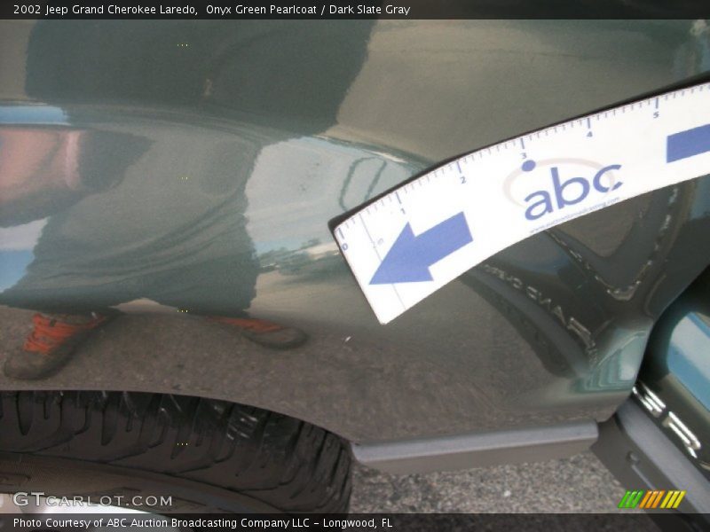 Onyx Green Pearlcoat / Dark Slate Gray 2002 Jeep Grand Cherokee Laredo