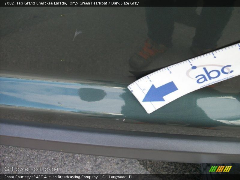 Onyx Green Pearlcoat / Dark Slate Gray 2002 Jeep Grand Cherokee Laredo