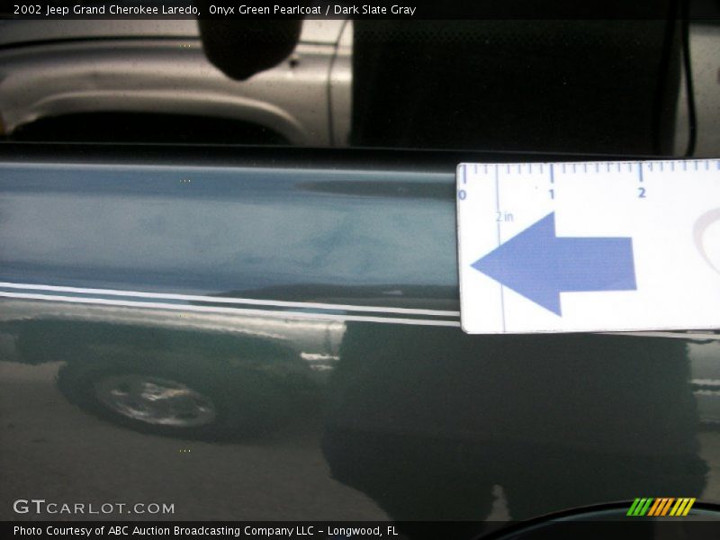Onyx Green Pearlcoat / Dark Slate Gray 2002 Jeep Grand Cherokee Laredo
