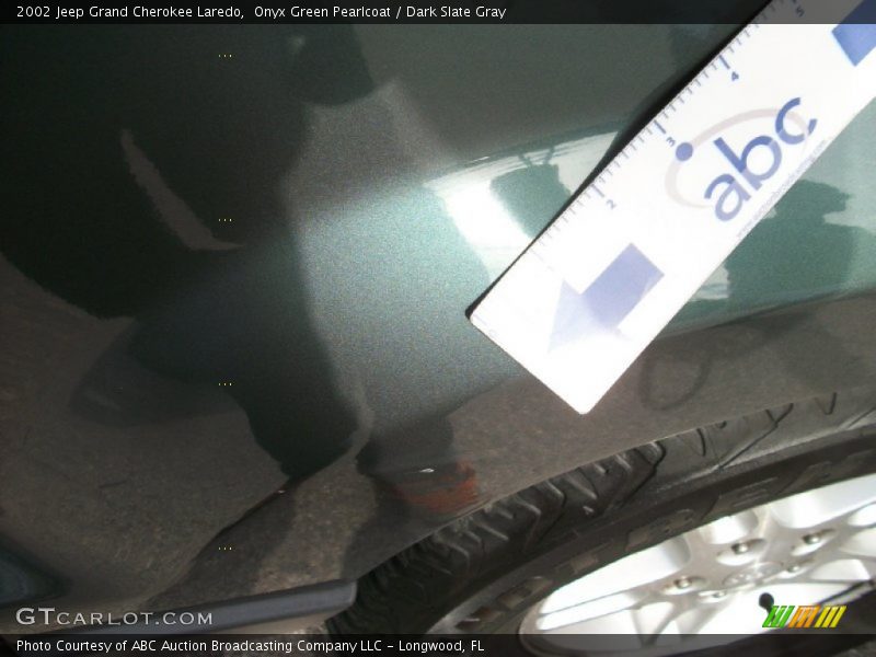 Onyx Green Pearlcoat / Dark Slate Gray 2002 Jeep Grand Cherokee Laredo