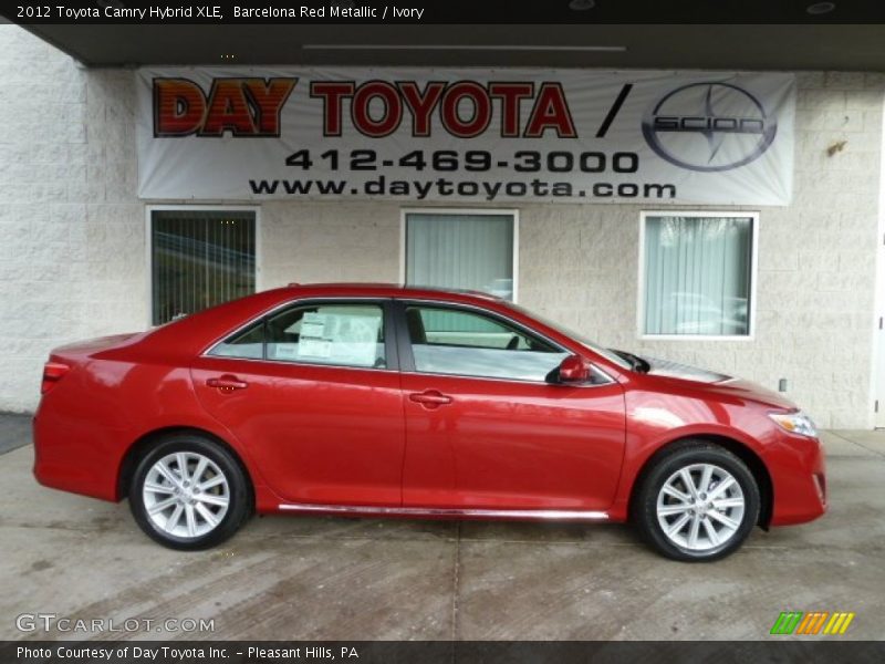 Barcelona Red Metallic / Ivory 2012 Toyota Camry Hybrid XLE