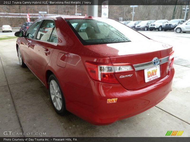 Barcelona Red Metallic / Ivory 2012 Toyota Camry Hybrid XLE