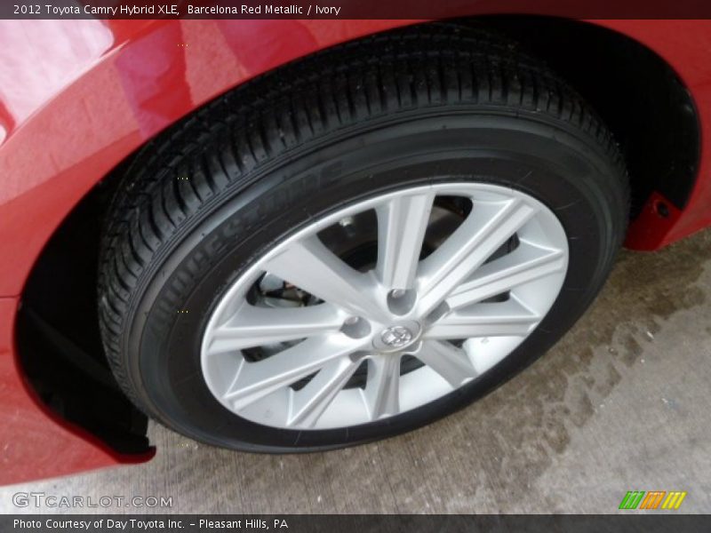 Barcelona Red Metallic / Ivory 2012 Toyota Camry Hybrid XLE