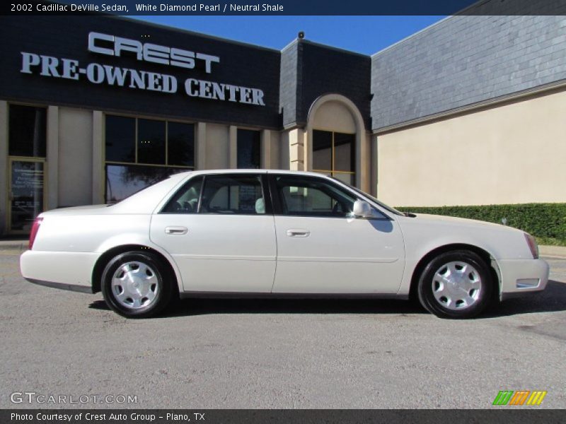 White Diamond Pearl / Neutral Shale 2002 Cadillac DeVille Sedan