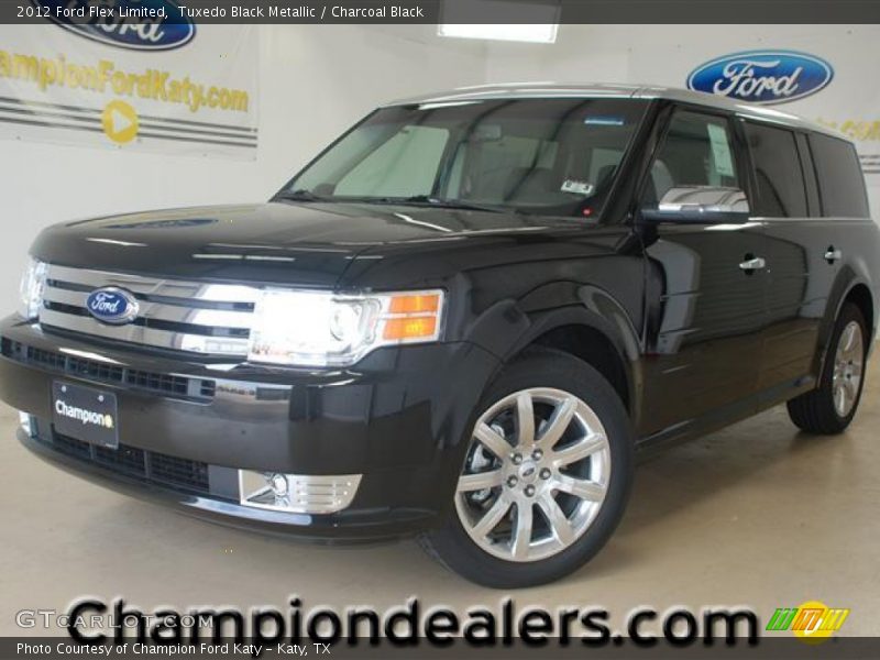 Tuxedo Black Metallic / Charcoal Black 2012 Ford Flex Limited