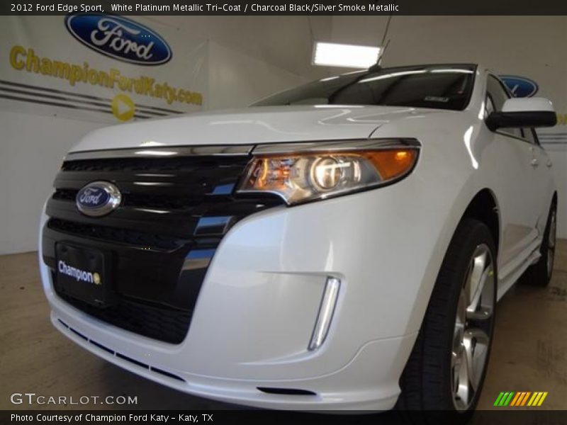 White Platinum Metallic Tri-Coat / Charcoal Black/Silver Smoke Metallic 2012 Ford Edge Sport