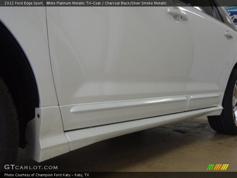 White Platinum Metallic Tri-Coat / Charcoal Black/Silver Smoke Metallic 2012 Ford Edge Sport