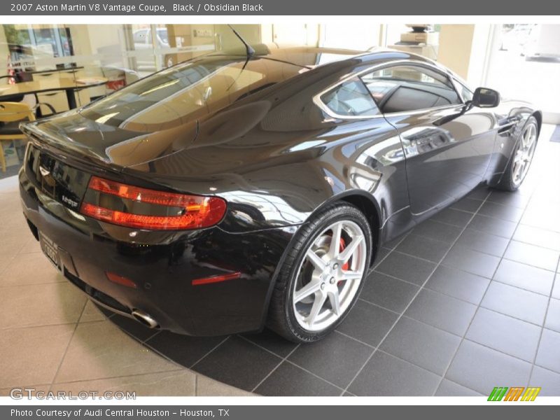 Black / Obsidian Black 2007 Aston Martin V8 Vantage Coupe