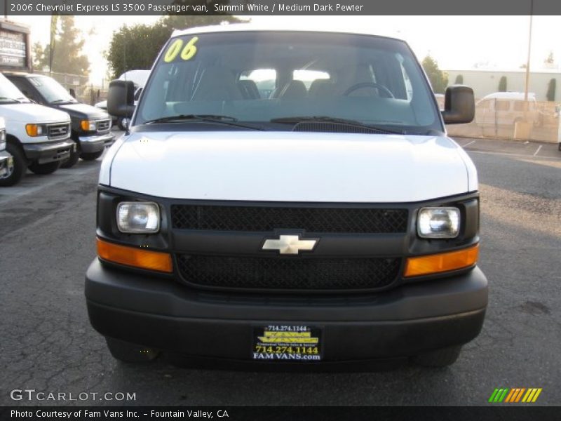 Summit White / Medium Dark Pewter 2006 Chevrolet Express LS 3500 Passenger van
