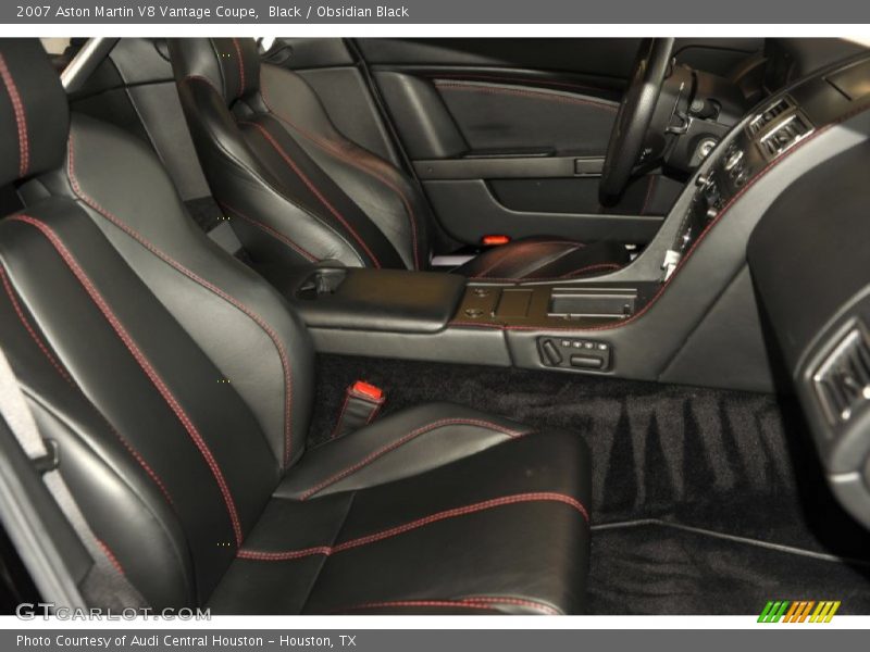Black / Obsidian Black 2007 Aston Martin V8 Vantage Coupe