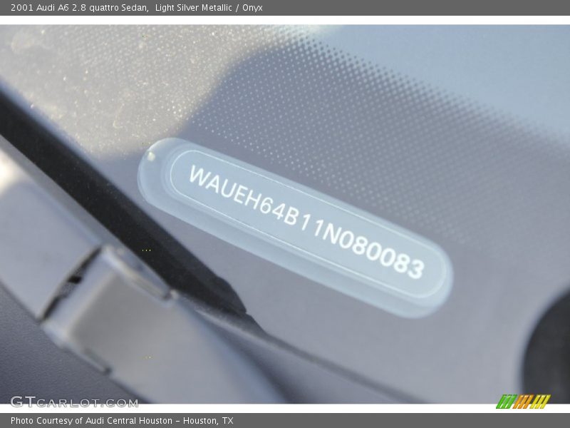 Light Silver Metallic / Onyx 2001 Audi A6 2.8 quattro Sedan