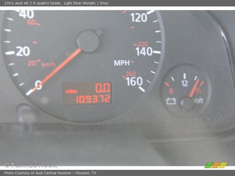 Light Silver Metallic / Onyx 2001 Audi A6 2.8 quattro Sedan