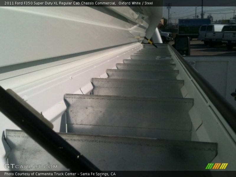 Oxford White / Steel 2011 Ford F350 Super Duty XL Regular Cab Chassis Commercial