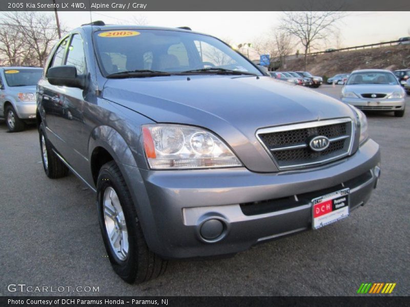 Alpine Gray / Gray 2005 Kia Sorento LX 4WD