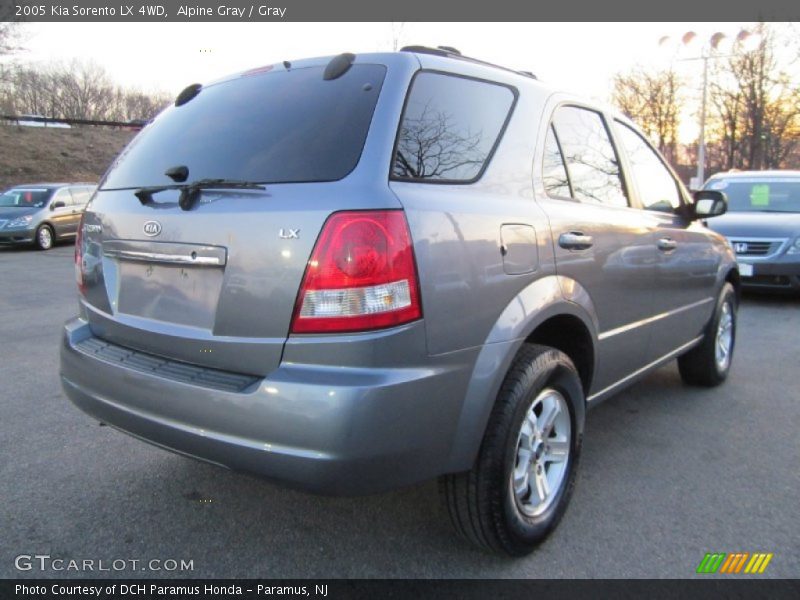 Alpine Gray / Gray 2005 Kia Sorento LX 4WD