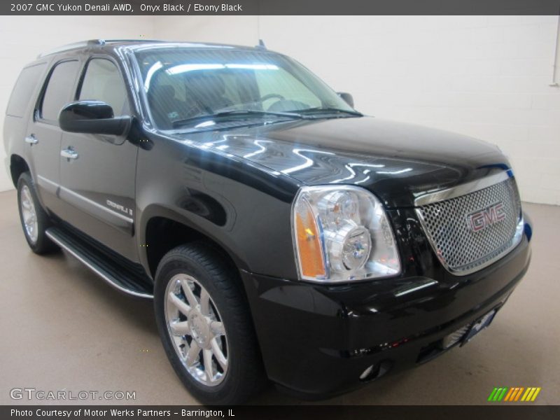 Onyx Black / Ebony Black 2007 GMC Yukon Denali AWD