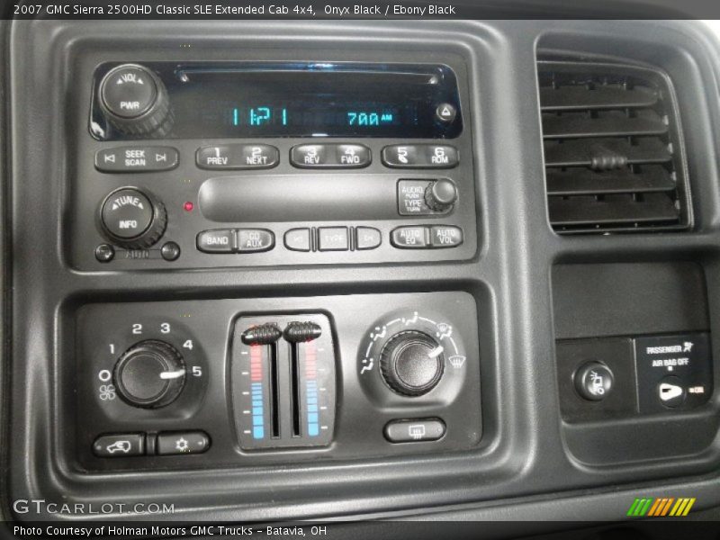 Onyx Black / Ebony Black 2007 GMC Sierra 2500HD Classic SLE Extended Cab 4x4