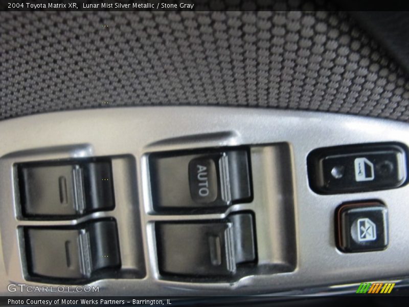 Lunar Mist Silver Metallic / Stone Gray 2004 Toyota Matrix XR