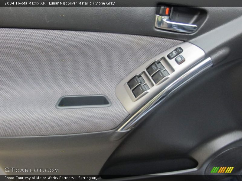 Lunar Mist Silver Metallic / Stone Gray 2004 Toyota Matrix XR