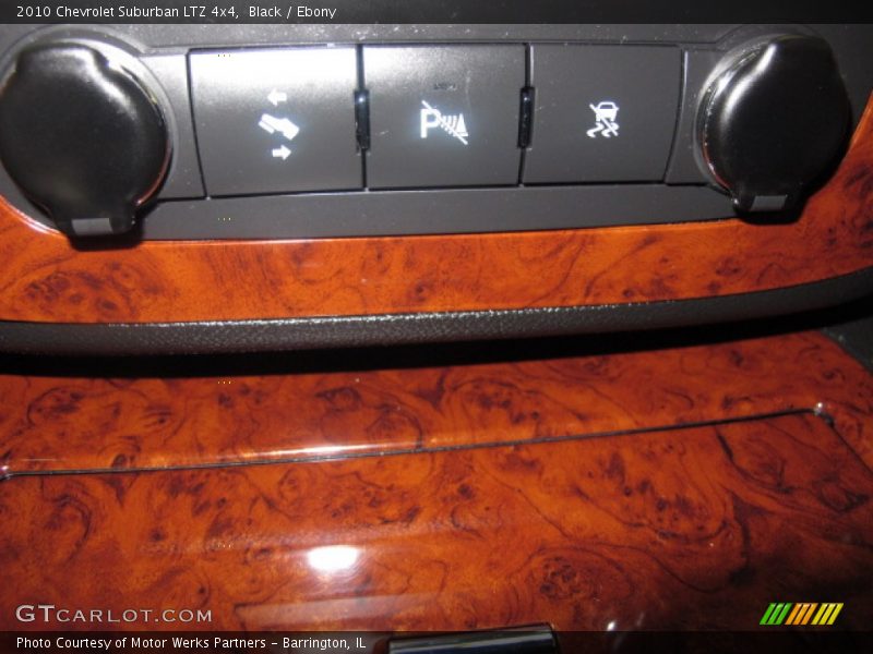 Black / Ebony 2010 Chevrolet Suburban LTZ 4x4