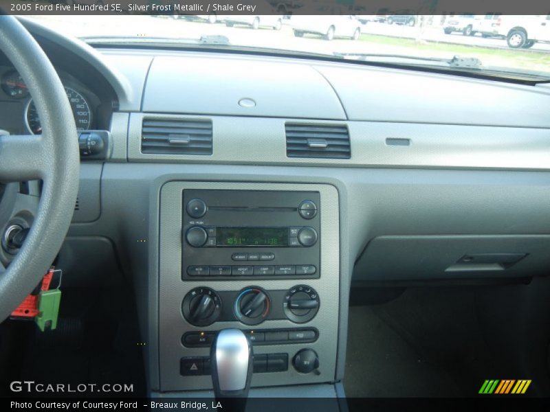 Silver Frost Metallic / Shale Grey 2005 Ford Five Hundred SE